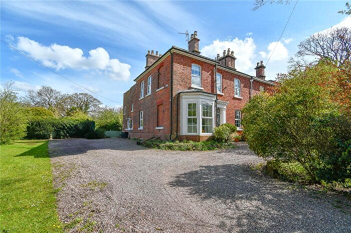 6 Bedroom Semi Detached House For Sale In The Woodlands, Welsh Road, Childer Thornton, CH66