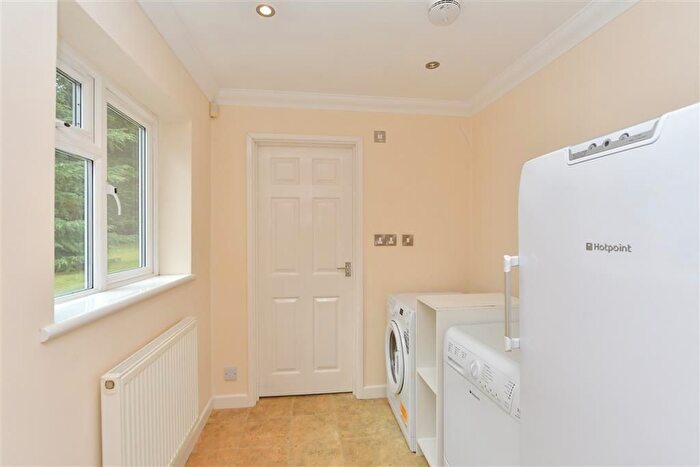 2 Bedroom Detached Bungalow For Sale In London Road, Dunkirk, Faversham, Kent, ME13