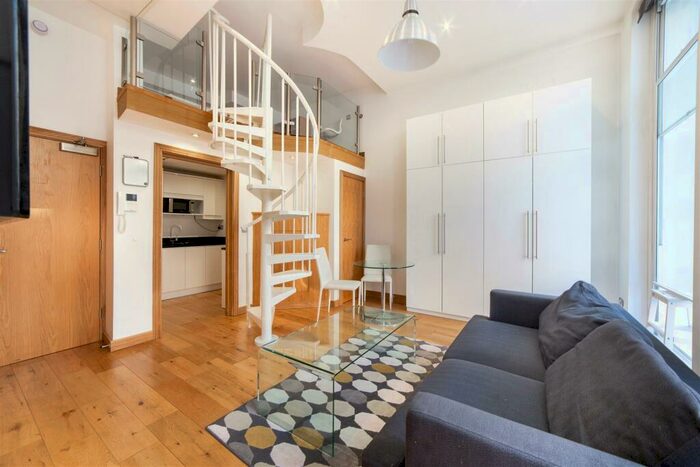 2 Bedroom Apartment To Rent In Grainger Street, City Centre -, NE1