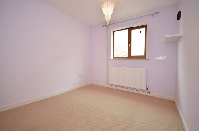 2 Bedroom Detached Bungalow For Sale In High Street, Earls Barton, Northamptonshire, NN6