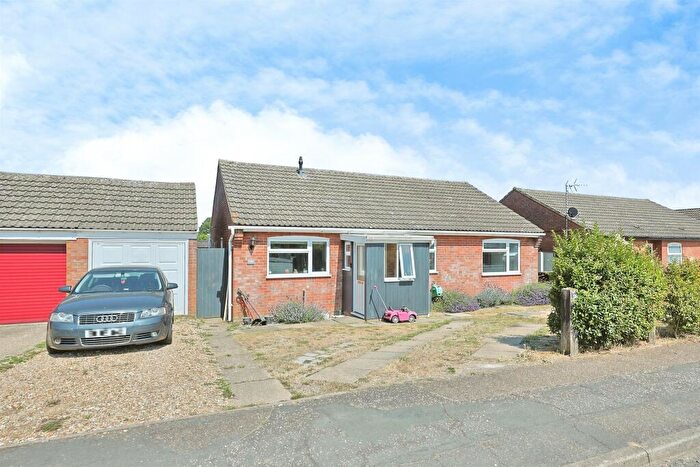 3 Bedroom Detached Bungalow For Sale In Hillcrest Avenue, Dereham, NR19