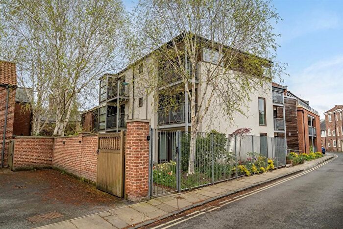 1 Bedroom Flat For Sale In Trinity Lane, Bishophill, York, YO1