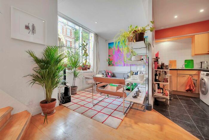 1 Bedroom Flat To Rent In Drayton Park, Highbury, N5