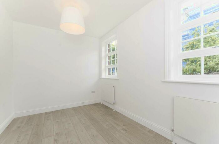 2 Bedroom Flat To Rent In Old Sailors House, Limehouse, London, E14