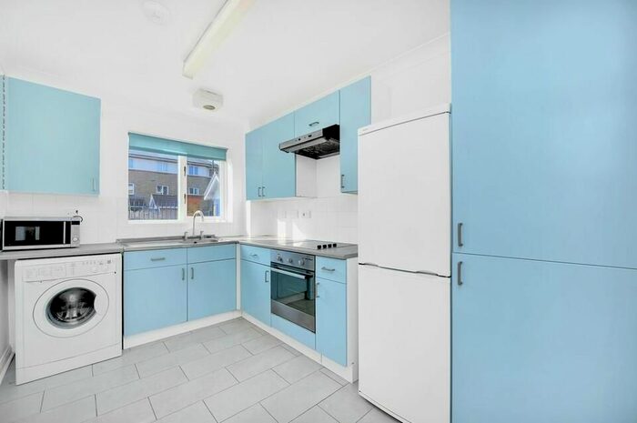 1 Bedroom Flat To Rent In Myddleton Avenue, London, N4