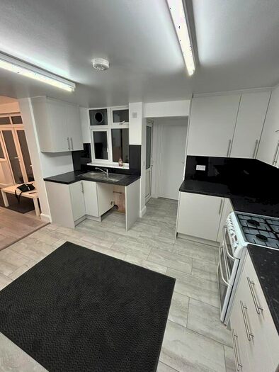 4 Bedroom Semi-Detached House To Rent In Aberdour Road, Ilford, Essex, IG3