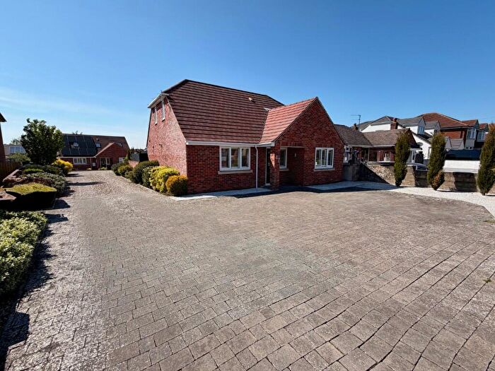 4 Bedroom Detached House For Sale In Church Walk South, Swindon, Wiltshire, SN2
