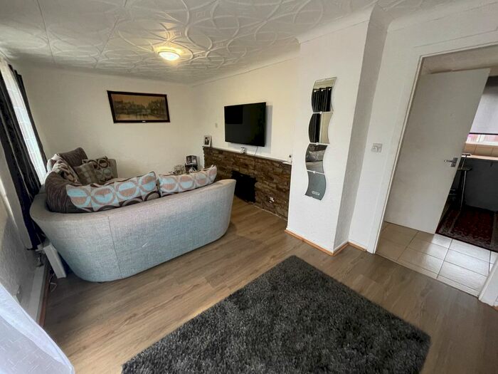 Terraced House To Rent In Grasmere Avenue, Warrington, Cheshire WA20Ld WA2