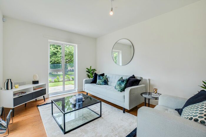 4 Bedroom Terraced House To Rent In Sparrow Walk, Sheffield, S2