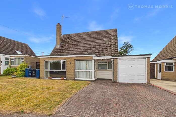 3 Bedroom Bungalow For Sale In Spencer Drive, Melbourn, Royston, Cambridgeshire, SG8