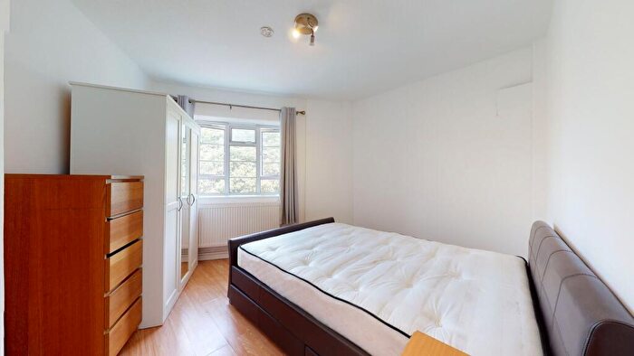 1 Bedroom Flat To Rent In Derry House, Church Street Estate, London, NW8