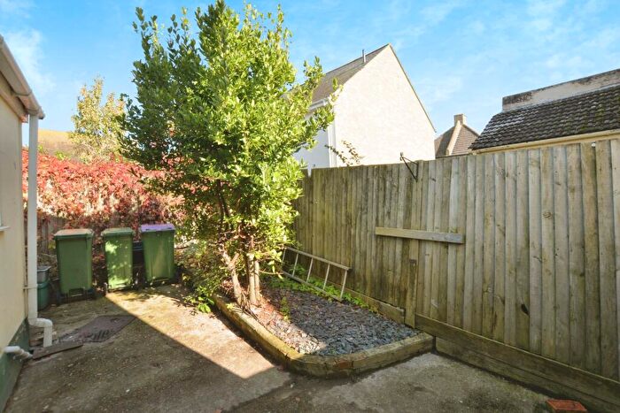 2 Bedroom Detached House For Sale In Windmill Street, Hythe, Kent, CT21
