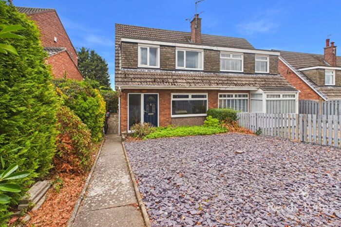 3 Bedroom Semi-Detached House For Sale In Worksop Road, Aston, Sheffield, South Yorkshire, S26