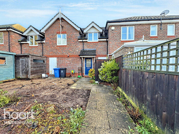 2 Bedroom Maisonette For Sale In Kendall Place, Maidenhead, SL6