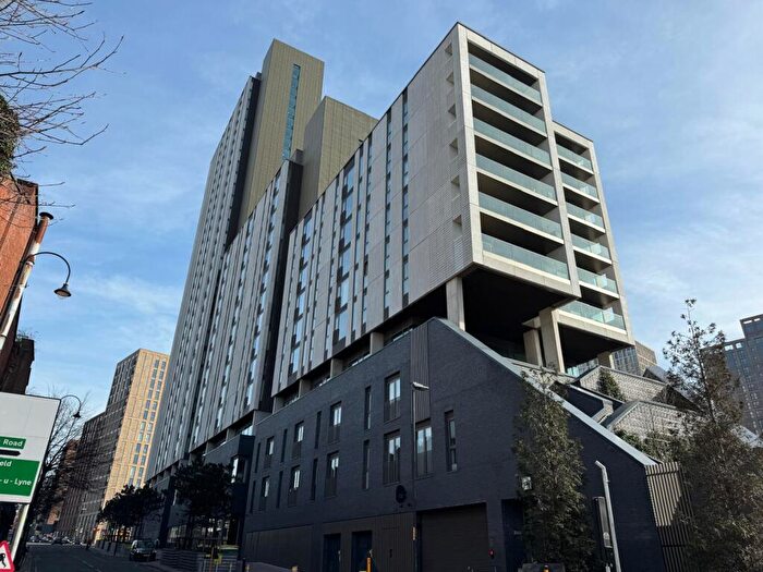 2 Bedroom Apartment To Rent In Oxygen Tower, Store Street, Manchester, M1