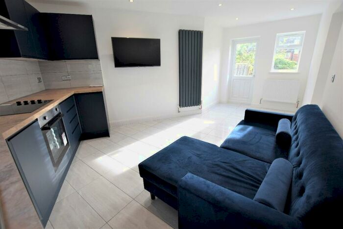 4 Bedroom Terraced House To Rent In Montfort Close, Canterbury, CT2