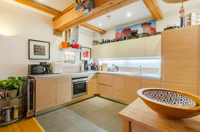 2 Bedroom Flat For Sale In Argyll Road, Woolwich Riverside, London, SE18
