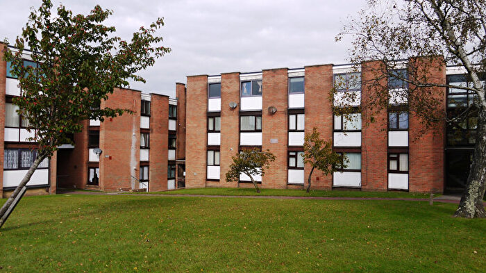 2 Bedroom Flat To Rent In Downland Place, Canford Heath, Poole, BH17