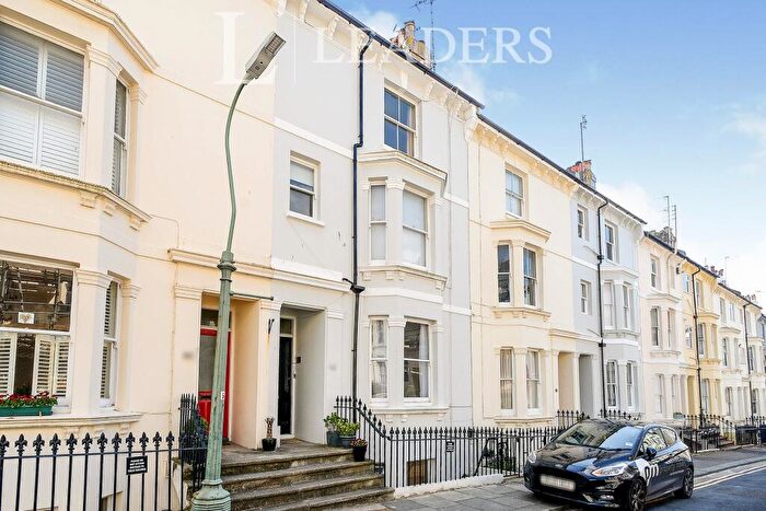 1 Bedroom Flat To Rent In Lansdowne Street, BN3