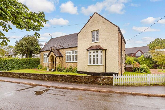 3 Bedroom Semi Detached House For Sale In Mill Lane, Shepherdswell, Dover, Kent, CT15