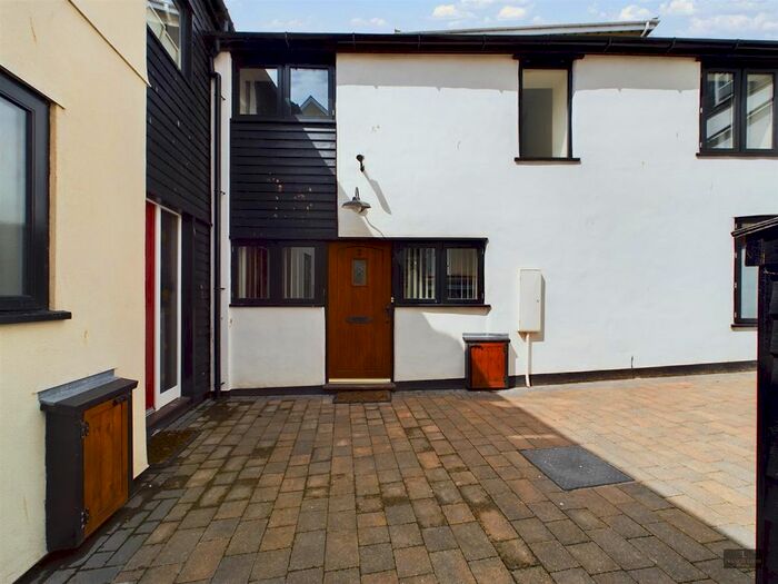 2 Bedroom Semi Detached House To Rent In Bartholomew Street West, Exeter, EX4
