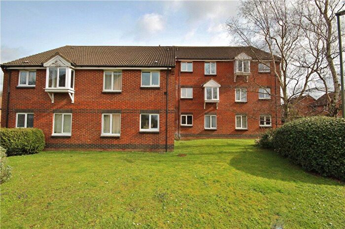 1 Bedroom Apartment To Rent In Dairymans Walk, Guildford, Surrey, GU4