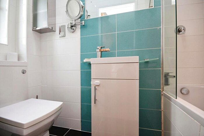4 Bedroom Detached House For Sale In Bailey Dale, Colchester, CO3