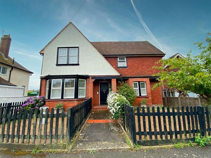 3 Bedroom Flat To Rent In Terminus Avenue, Bexhill On Sea, TN39