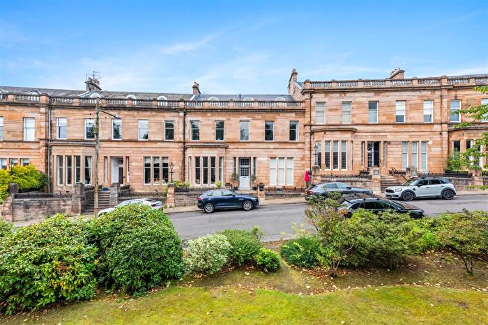 3 Bedroom Flat For Sale In / A Cleveden Crescent, Kelvinside, G12