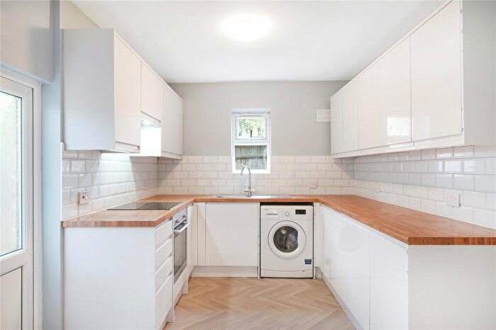 4 Bedroom Terraced House To Rent In Harcourt Road, London, SE4