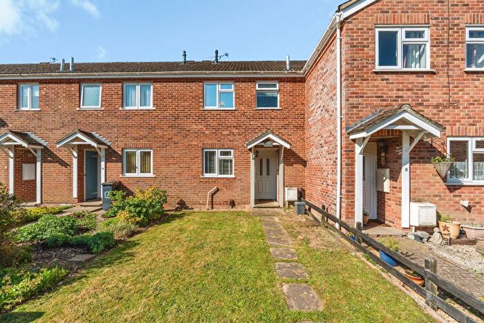 2 Bedroom Terraced House For Sale In Dibben Walk, Romsey, SO51