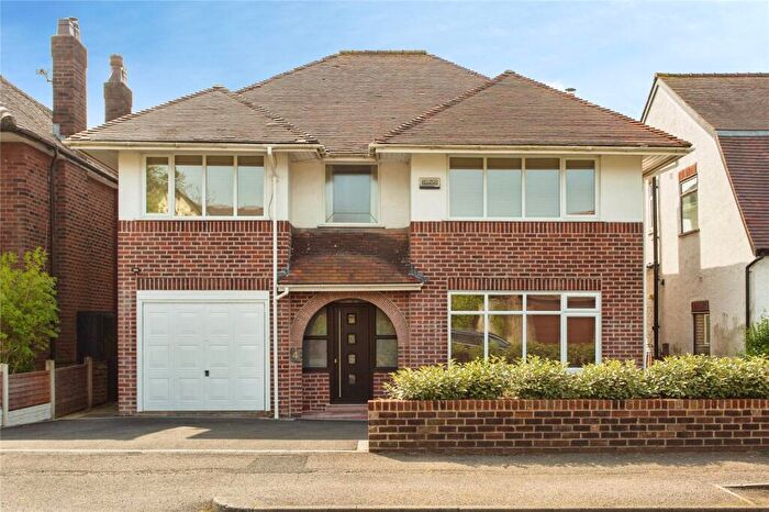 4 Bedroom Detached House For Sale In Yewlands Avenue, Fulwood, Preston, Lancashire, PR2