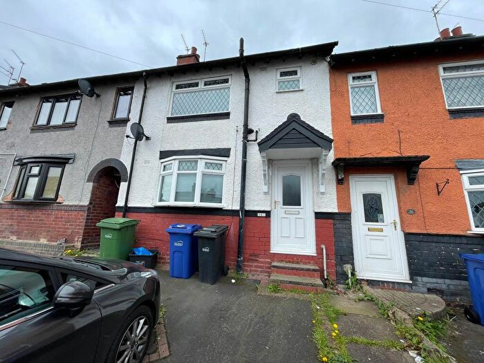 3 Bedroom House To Rent In George Road, Halesowen, B63