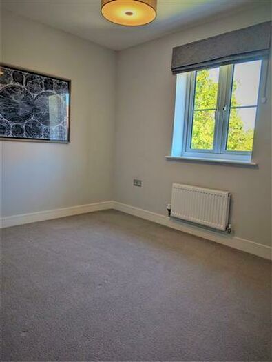 4 Bedroom House To Rent In Millstone Drive, Hailsham, BN27