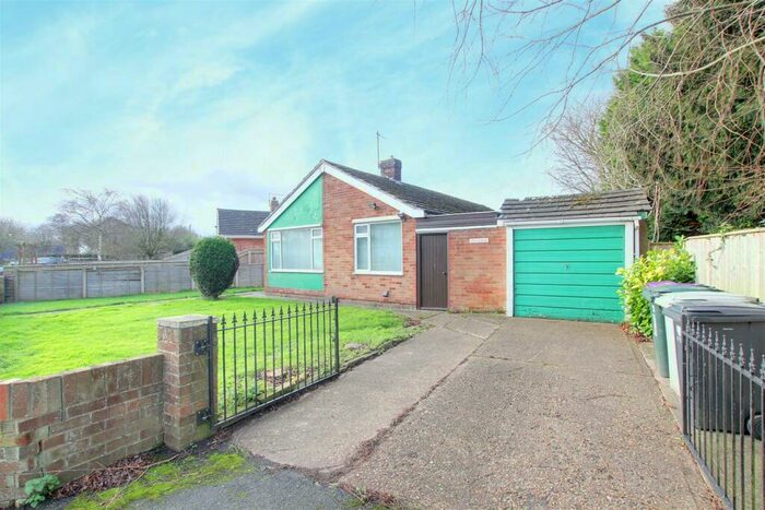 2 Bedroom Detached Bungalow For Sale In Beesby Road, Maltby Le Marsh, Alford, LN13