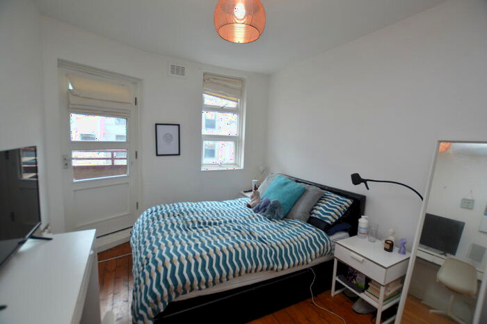 2 Bedroom Apartment To Rent In Edward Street Flats, Sheffield, S3