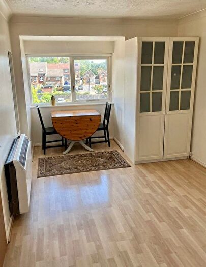 1 Bedroom Flat For Sale In Oxley Close, London, SE1