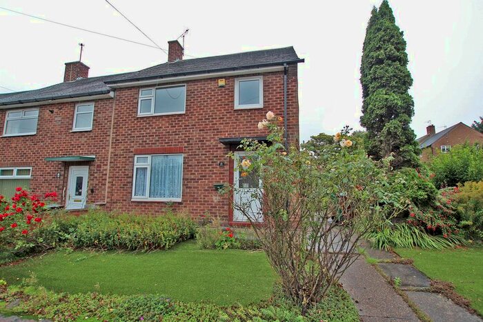 3 Bedroom End Of Terrace House To Rent In Beckhampton Road, Arnold, Nottingham, NG5