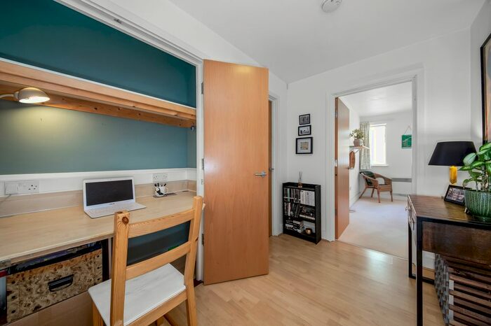 1 Bedroom Flat For Sale In Pipers House, Greenwich, SE10