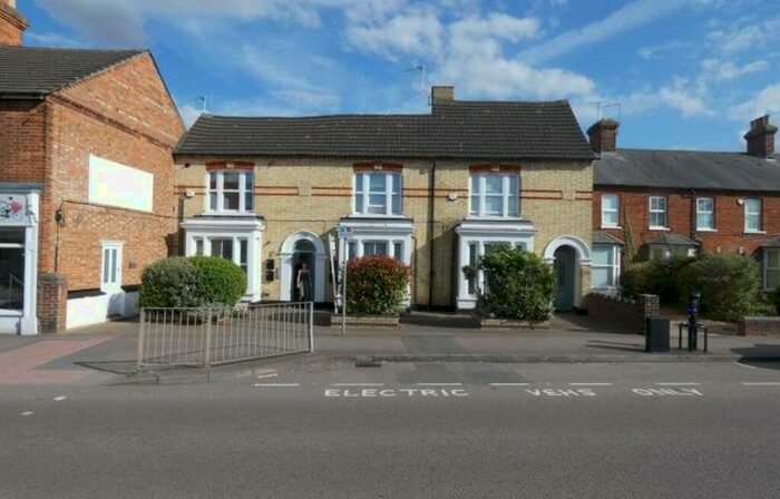 1 Bedroom Flat To Rent In Bedford Road, Kempston, MK42