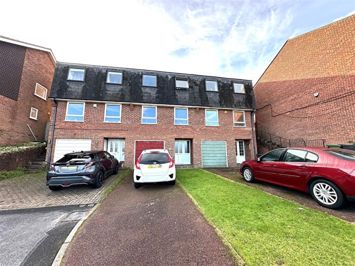 3 Bedroom Terraced House To Rent In Downside Close, Eastbourne, BN20