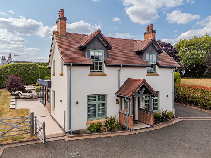 4 Bedroom Detached House To Rent In Farley Lane, Romsley, Halesowen, Worcestershire, B62
