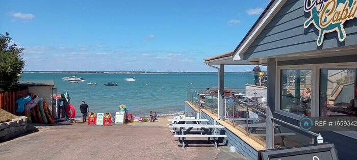 2 Bedroom Flat To Rent In Colwell Bay, Freshwater, PO40