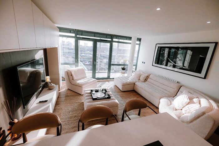 2 Bedroom Apartment For Sale In Deansgate, Manchester, Greater Manchester, M3