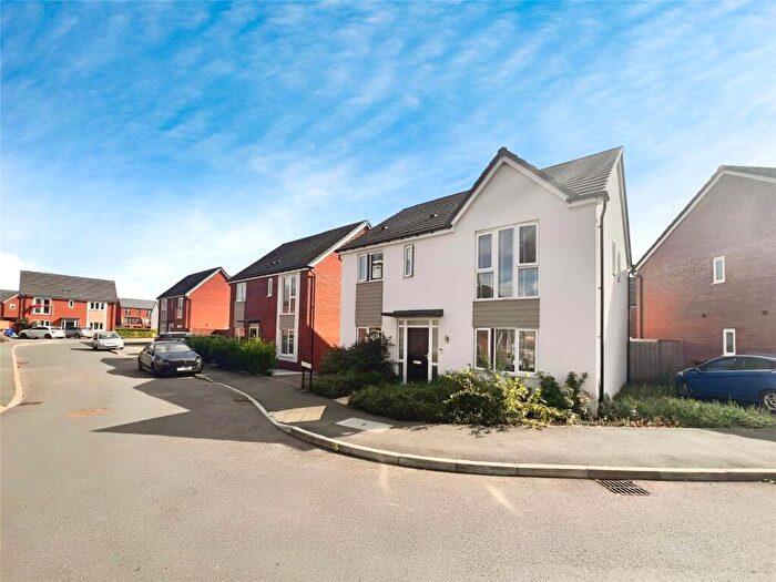 4 Bedroom Detached House For Sale In Skylark Drive, Branston, Staffordshire, DE14