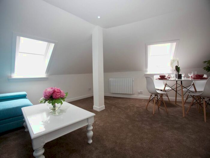 2 Bedroom Flat To Rent In Dudhope Street, Dundee, DD1