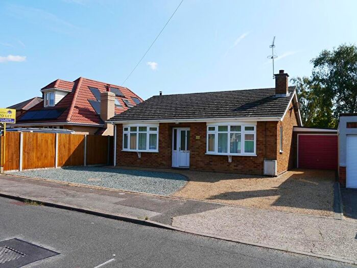 2 Bedroom Bungalow To Rent In Temple Road, Ipswich, Suffolk, IP3