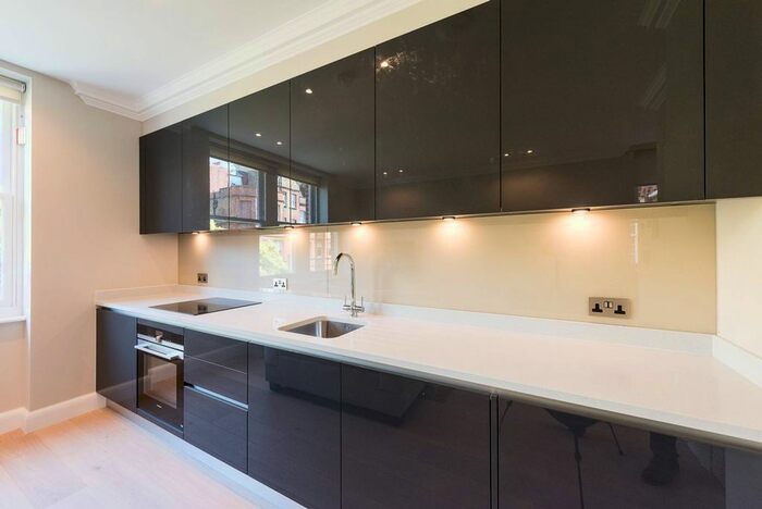 1 Bedroom Flat To Rent In Rosary Gardens, South Kensington, London, SW7