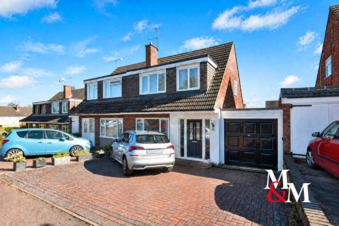 3 Bedroom Semi-Detached House To Rent In Browning Crescent, MK3