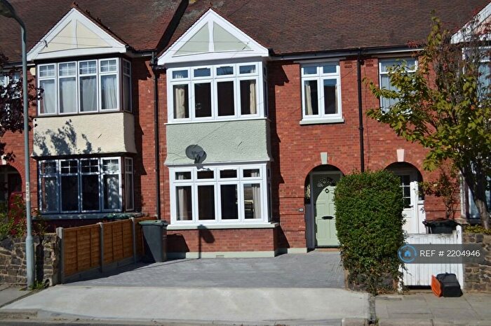 3 Bedroom Terraced House To Rent In Hillingdon Road, Gravesend, DA11